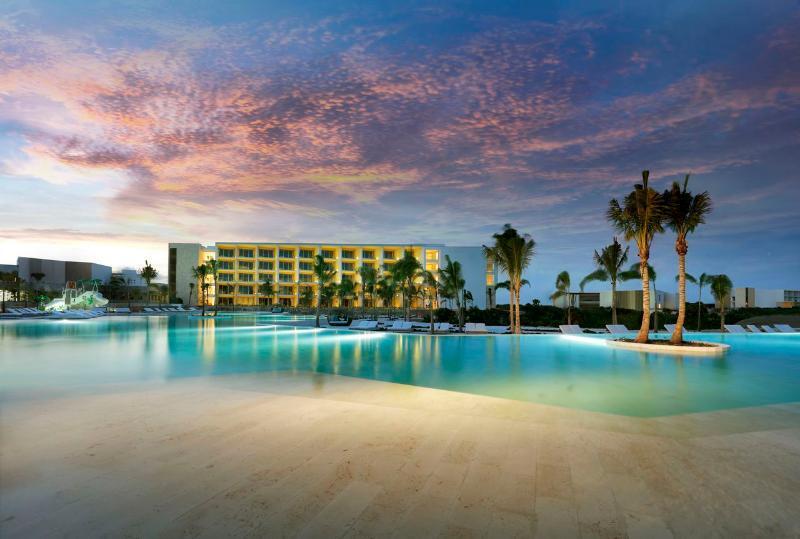 Family Selection At Grand Palladium Costa Mujeres Resort & Spa Cancun Ngoại thất bức ảnh